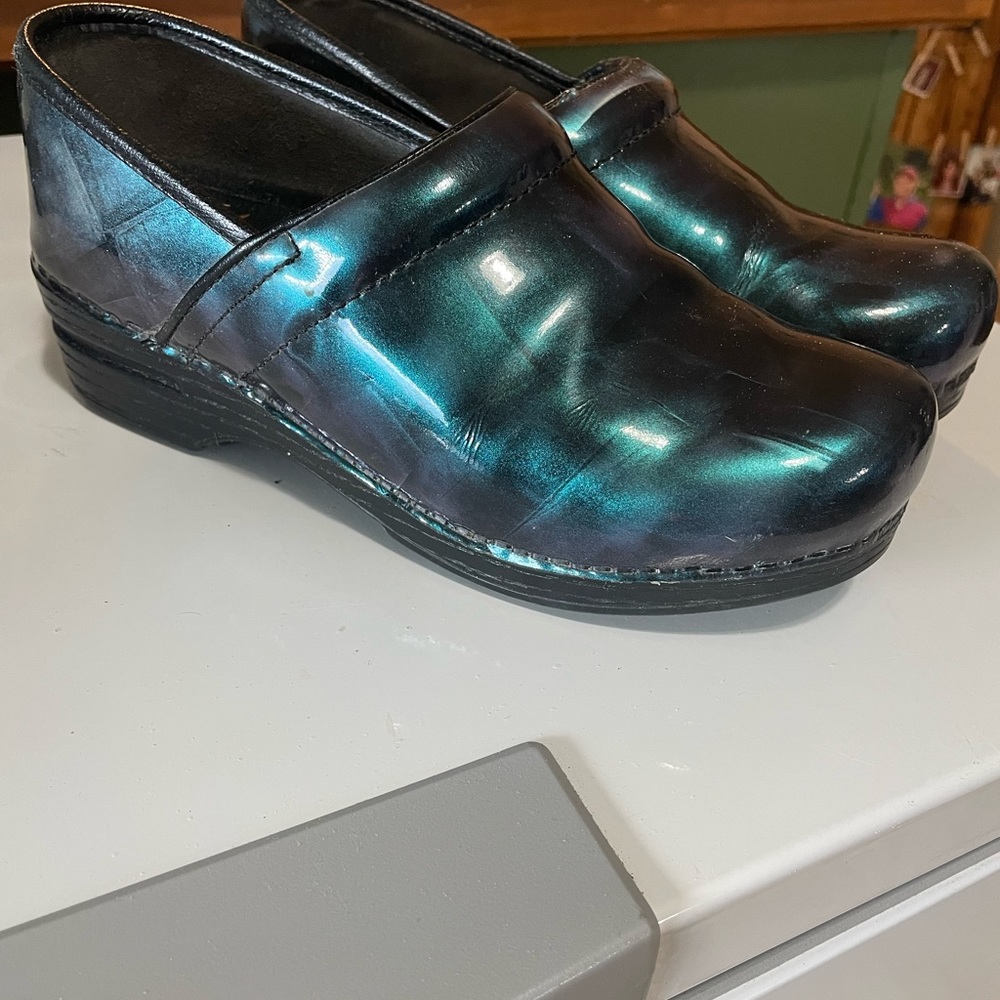 Dansko XP woman’s clogs. Decent condition.